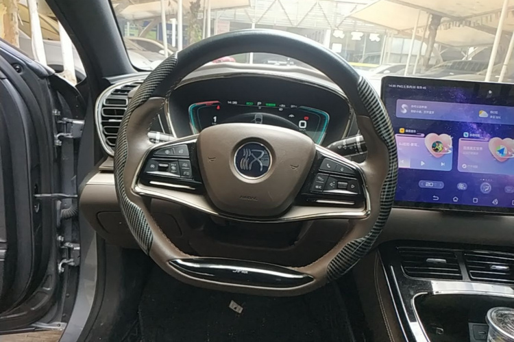 BYD Han 2022 immagine di auto #11