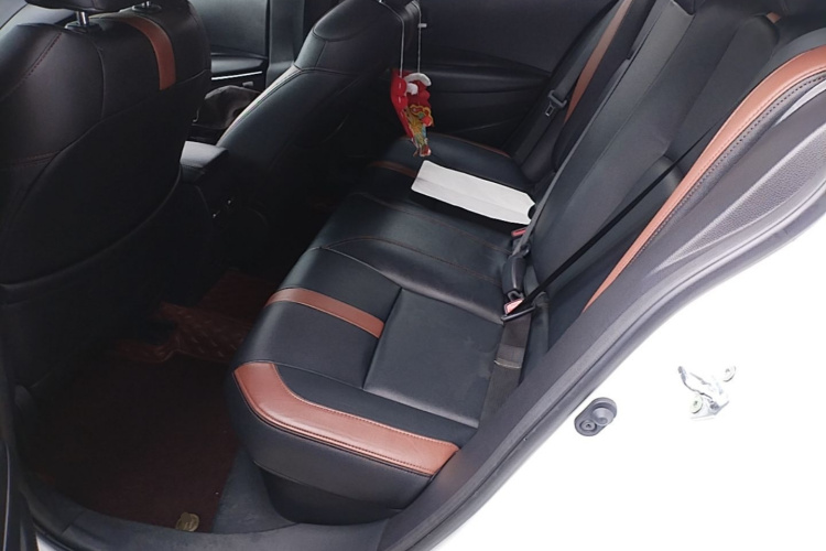 Toyota Corolla 2020 immagine di auto #13