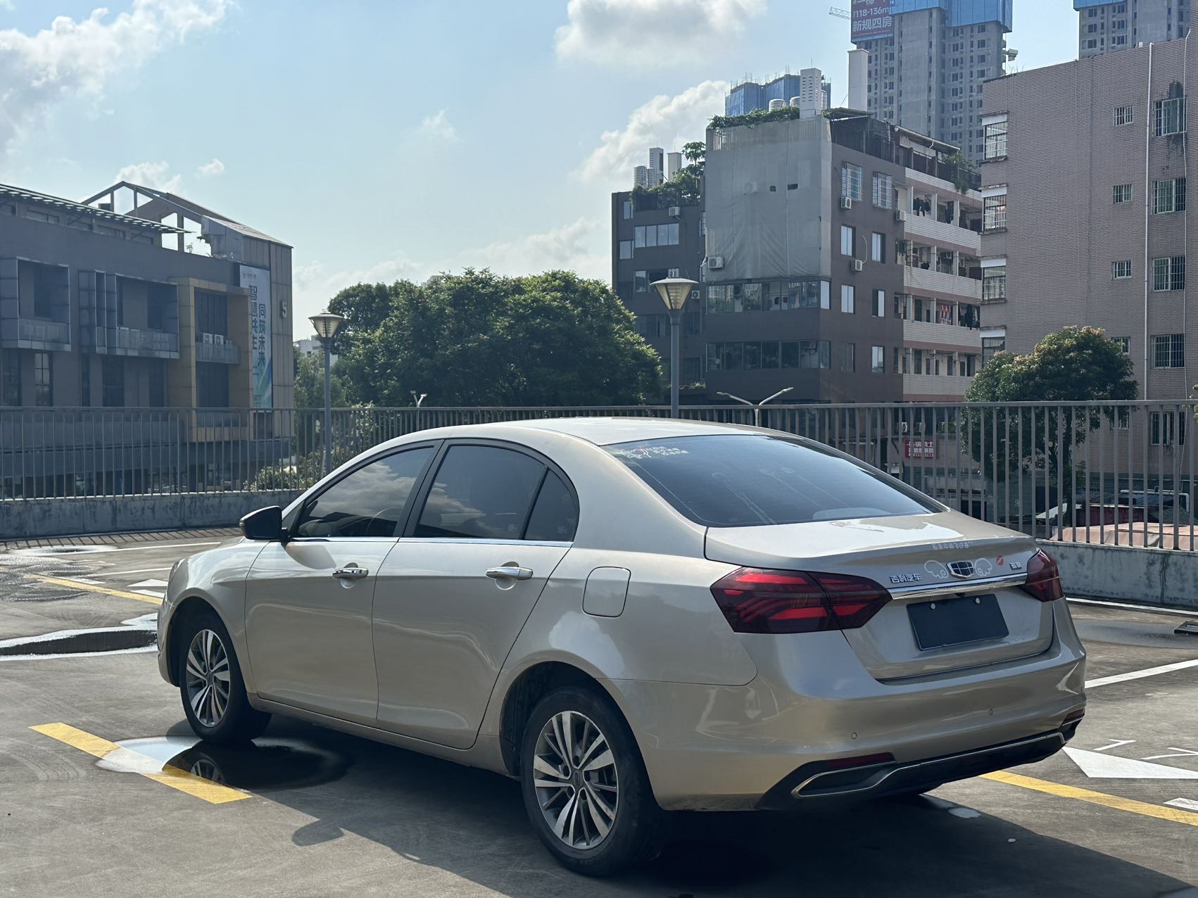 GEELY Emgrand 2018 #11 GEELY Emgrand 2018 car image #11