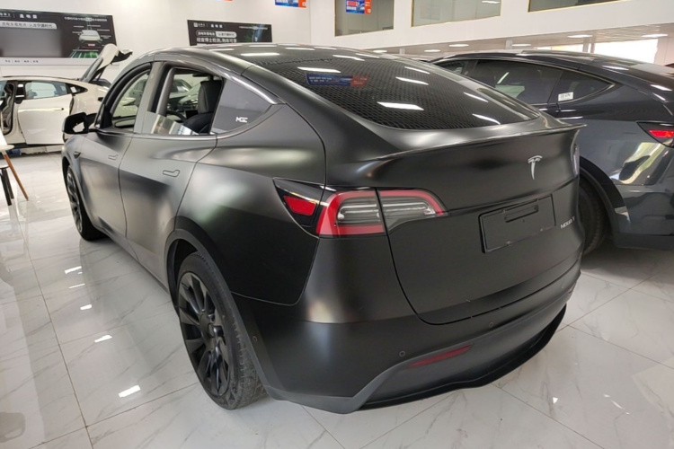 Tesla Model Y 2021 #5 Tesla Model Y 2021 car image #5