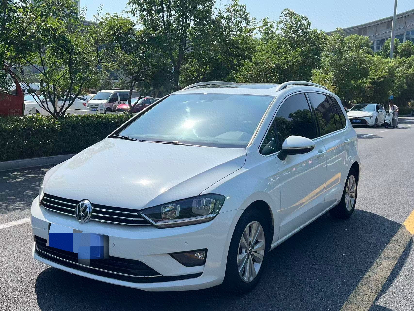 Volkswagen Golf Sportsvan 2017 Volkswagen Golf Sportsvan 2017 image de voiture