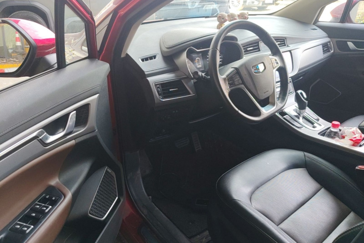 GEELY Emgrand GS 2018 car image #16