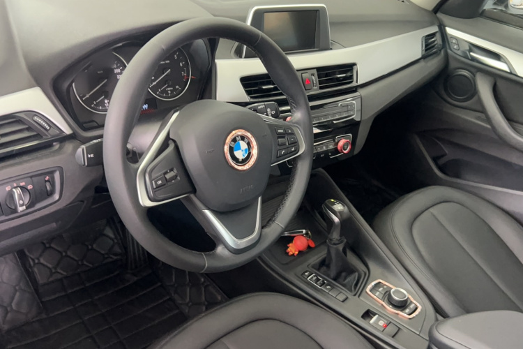 BMW X1 2017 #11 BMW X1 2017 car image #11