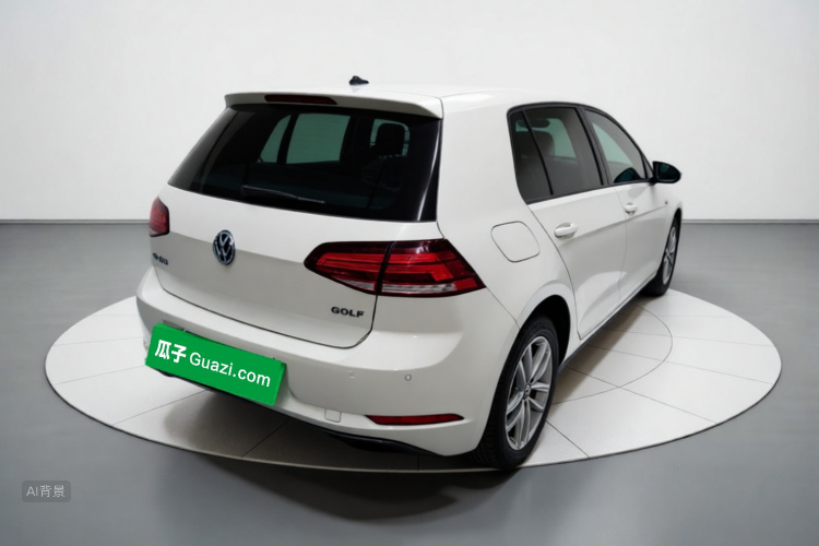 Volkswagen Golf 2019 car image #7