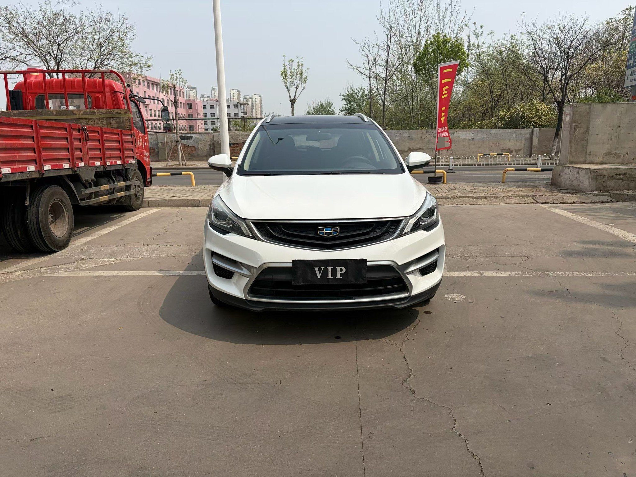 GEELY Emgrand GS 2016 car image #2