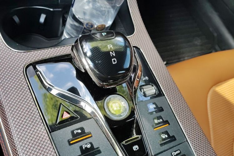 BYD Han 2022 car image #14