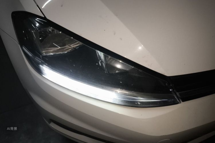 Volkswagen Golf 2020 car image #8