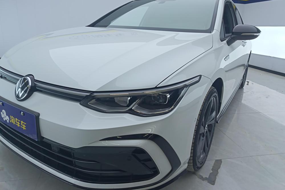 Volkswagen Golf 2024 car image #4