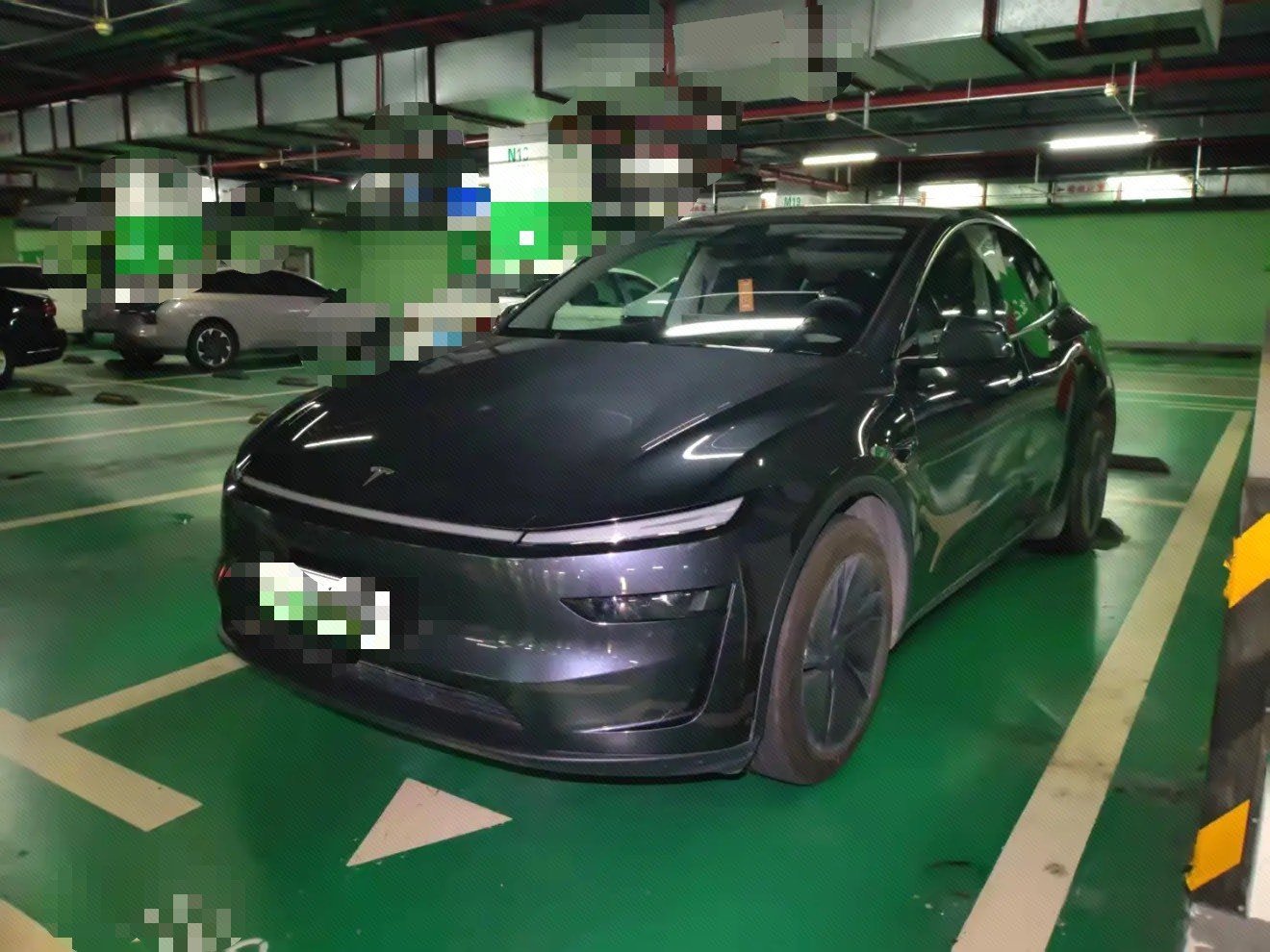 Tesla Model Y 2025 Tesla Model Y 2025 car image