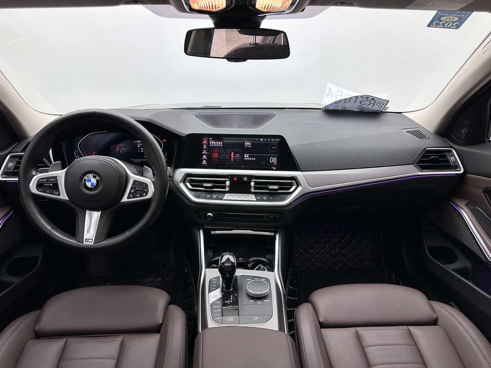 BMW 3 Series 2020 car image #9