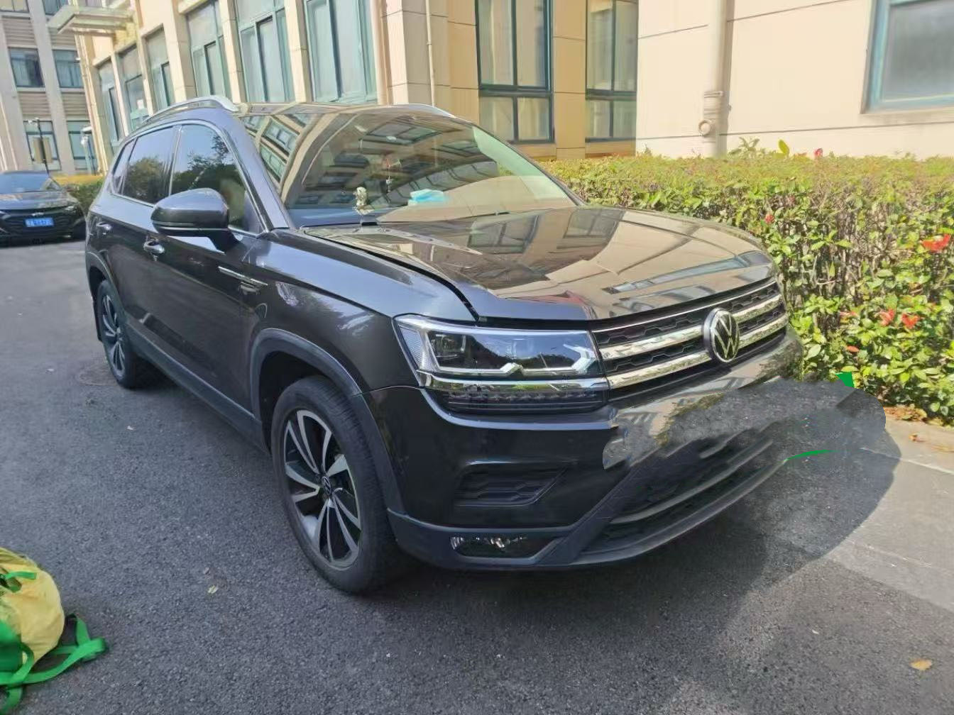 2022 immagine di auto #2