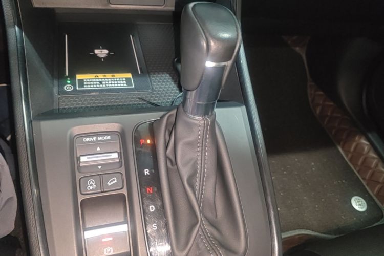 Honda CR-V 2024 car image #14