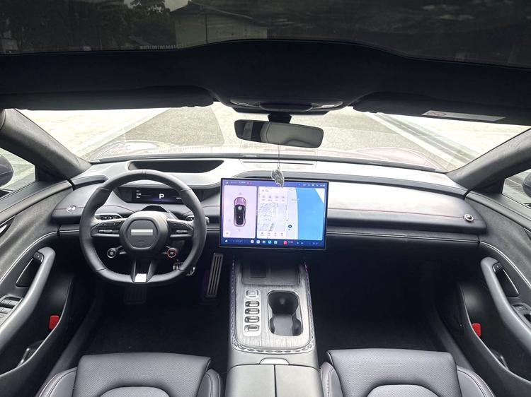 2024 car image #8