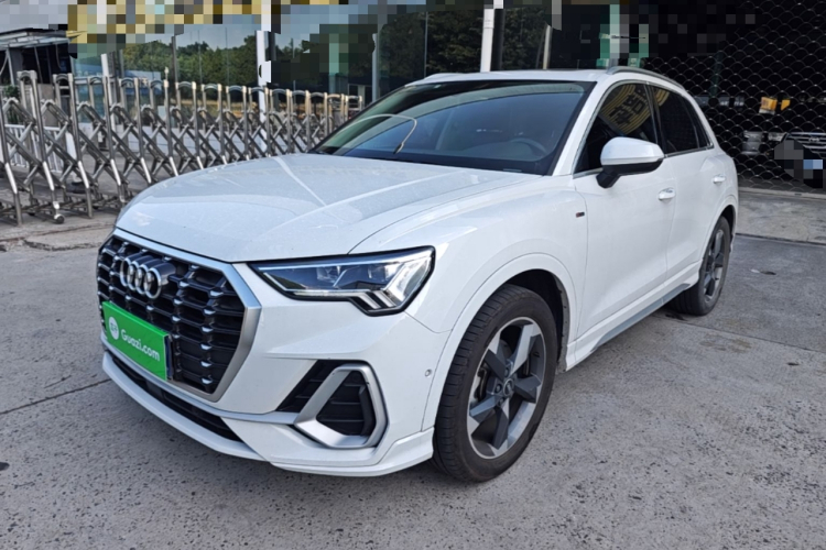 Audi Q3 2021 #2 Audi Q3 2021 car image #2
