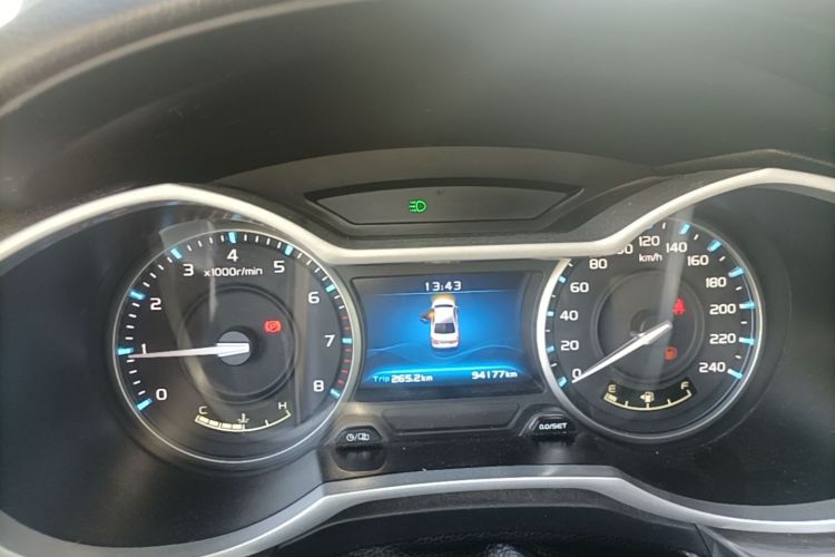 GEELY Emgrand 2017 car image #16