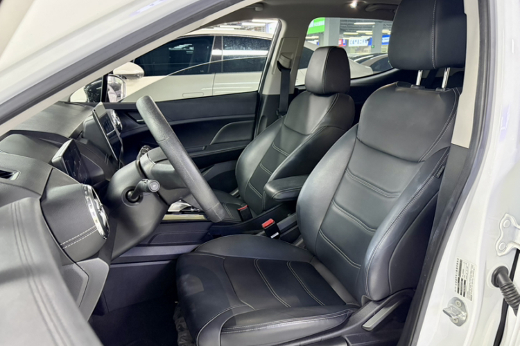 BYD Yuan New Energy 2020 immagine di auto #15