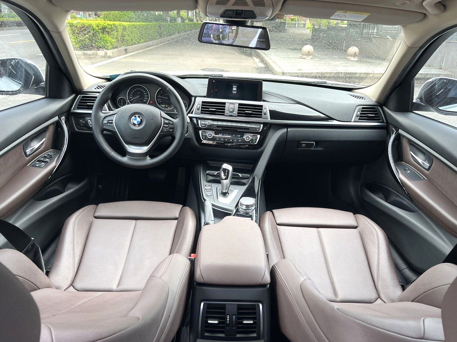 BMW 3 Series 2019 image de voiture #8