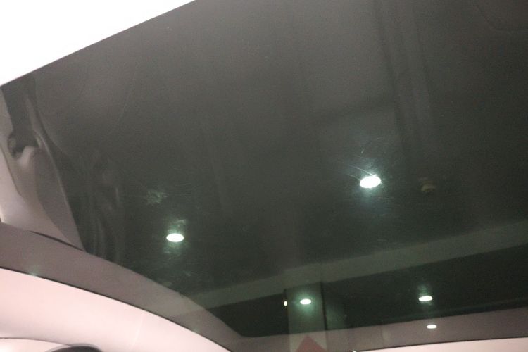 Tesla Model Y 2023 #18 Tesla Model Y 2023 car image #18