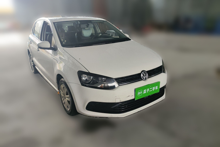 Volkswagen Polo 2016 car image #4