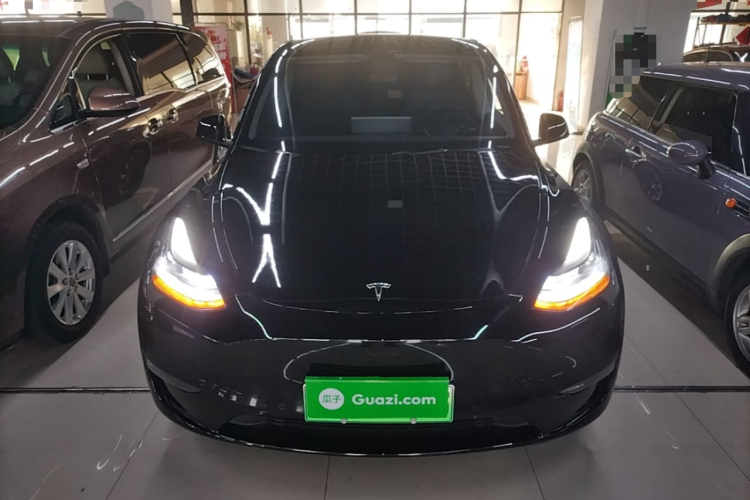Tesla Model Y 2021 #3 Tesla Model Y 2021 car image #3