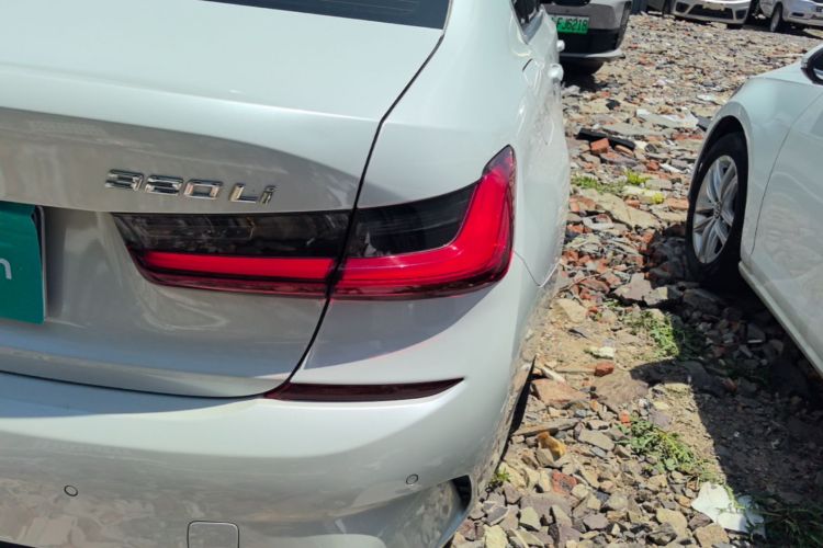 BMW 3 Series 2021 #8 BMW 3 Series 2021 car image #8