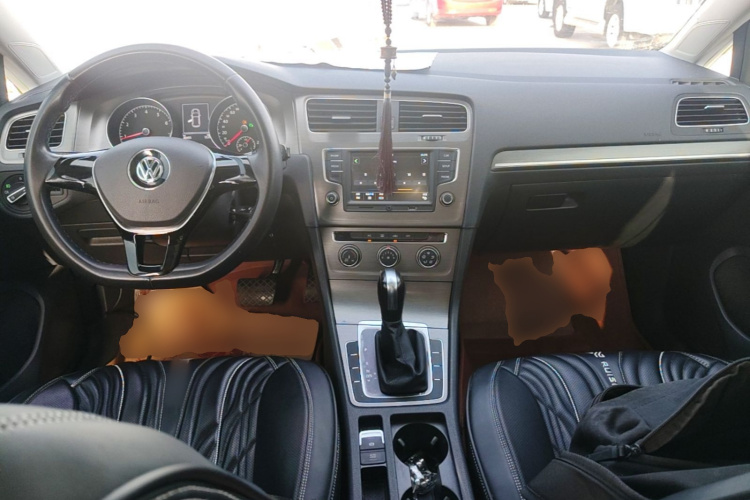 Volkswagen Golf 2016 car image #10