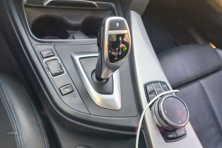 BMW 3 Series 2019 #16 BMW 3 Series 2019 car image #16