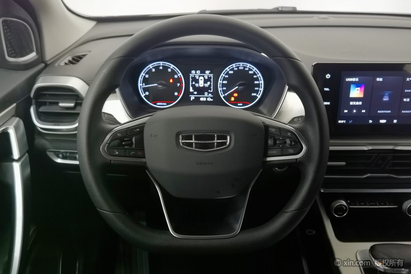 GEELY Coolray 2025 #11 GEELY Coolray 2025 immagine di auto #11