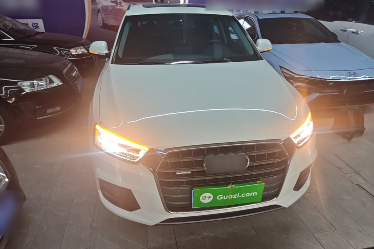 Audi Q3 2017 car image #3