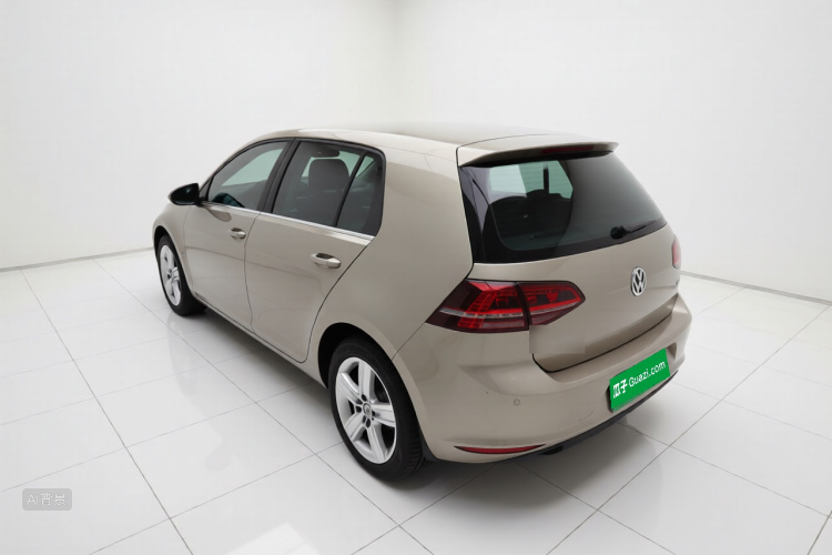 Volkswagen Golf 2017 car image #5