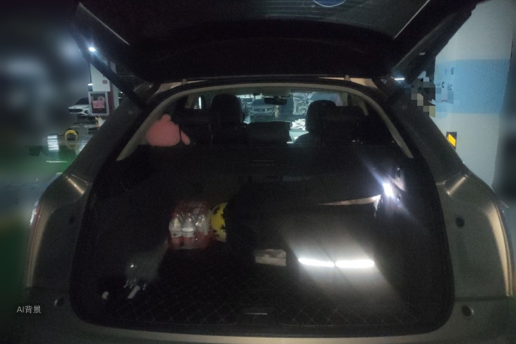 Audi Q3 2019 car image #21
