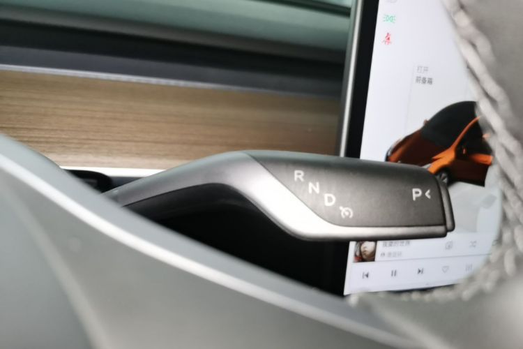 Tesla Model Y 2022 #18 Tesla Model Y 2022 immagine di auto #18
