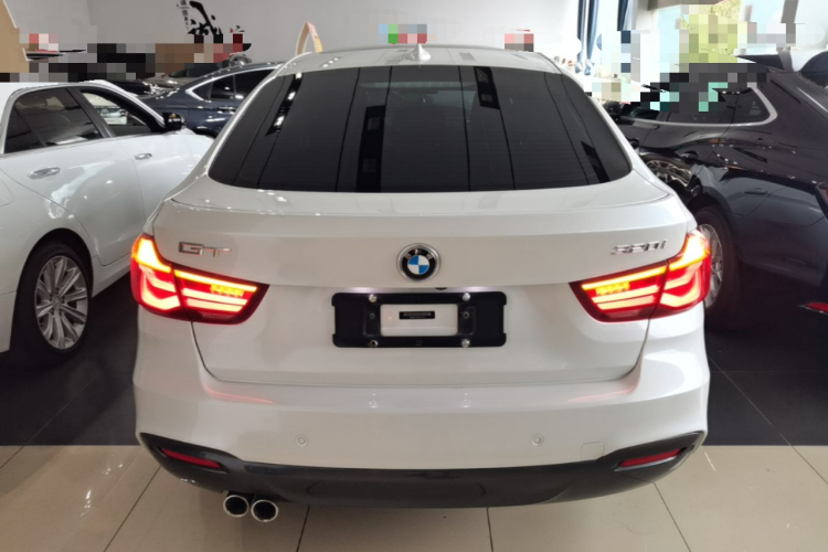 BMW 3 Series GT 2021 #6 BMW 3 Series GT 2021 car image #6
