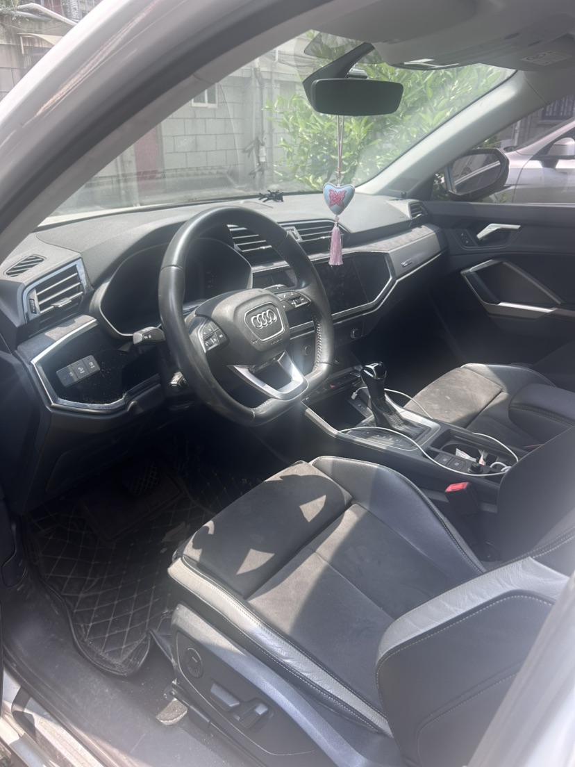 Audi Q3 2020 #2 Audi Q3 2020 car image #2
