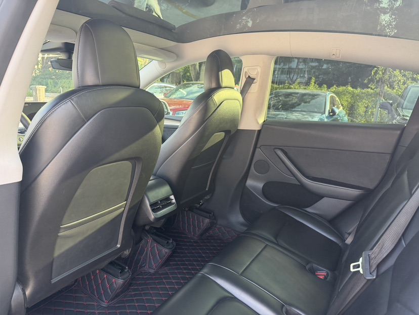 Tesla Model Y 2022 #8 Tesla Model Y 2022 car image #8