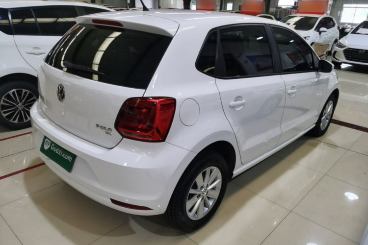 Volkswagen Polo 2019 car image #7