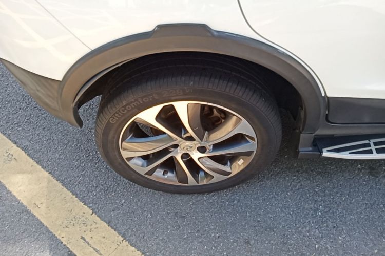BYD Yuan 2018 #10 BYD Yuan 2018 car image #10