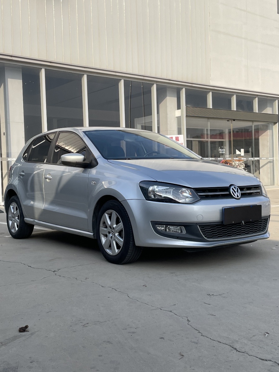 Volkswagen Polo 2011 #3 Volkswagen Polo 2011 car image #3