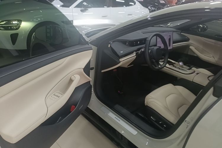 MI SU7 2025 car image #11