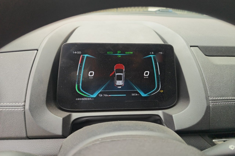 BYD Yuan New Energy 2020 #13 BYD Yuan New Energy 2020 изображение автомобиля #13