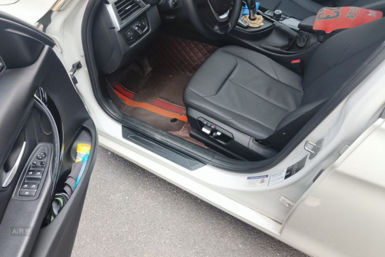 BMW 3 Series 2017 car image #18