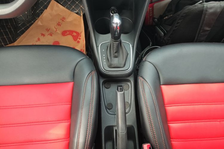 Volkswagen Polo 2018 #14 Volkswagen Polo 2018 car image #14