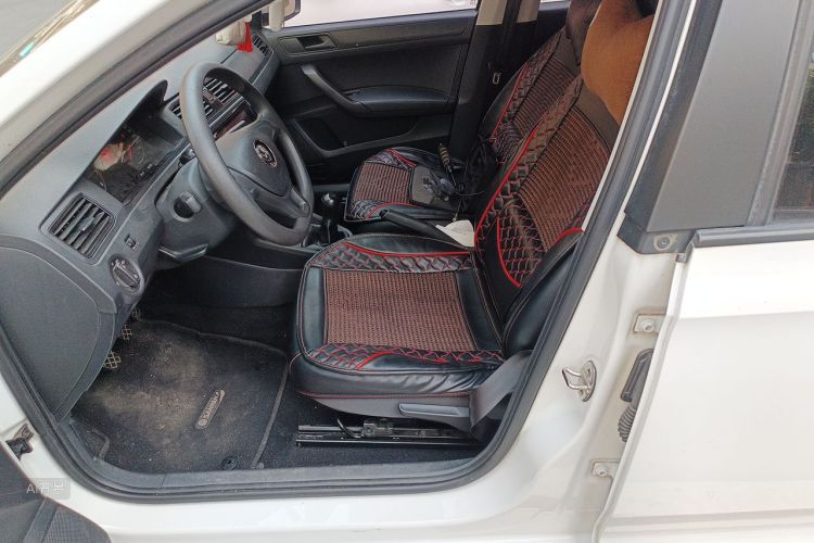 Volkswagen Santana 2016 car image #17