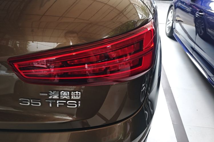Audi Q3 2019 #8 Audi Q3 2019 car image #8
