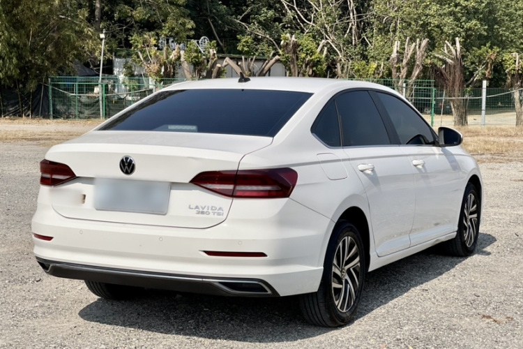 Volkswagen Lavida 2022 car image #4