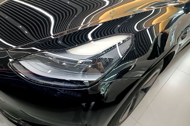 Tesla Model 3 2023 car image #23