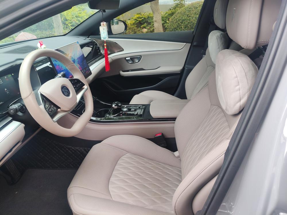 BYD Han 2025 immagine di auto #8