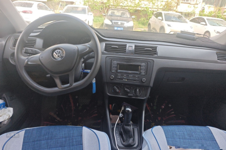 Volkswagen Santana 2022 car image #11