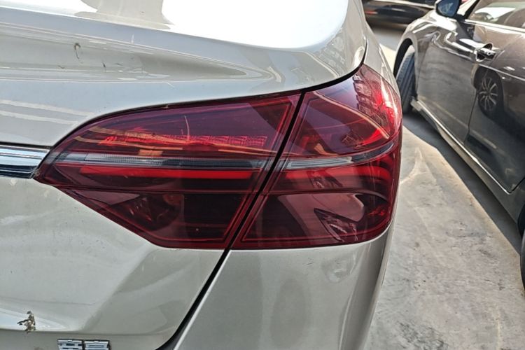 GEELY Emgrand 2020 #8 GEELY Emgrand 2020 car image #8