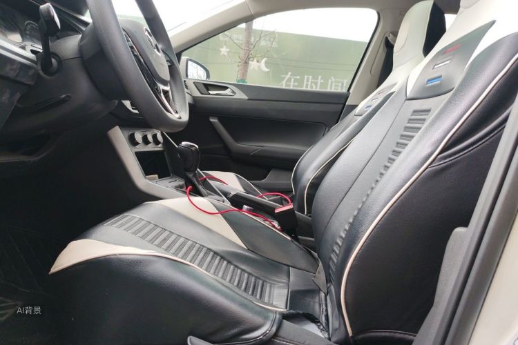 Volkswagen Polo 2021 car image #17
